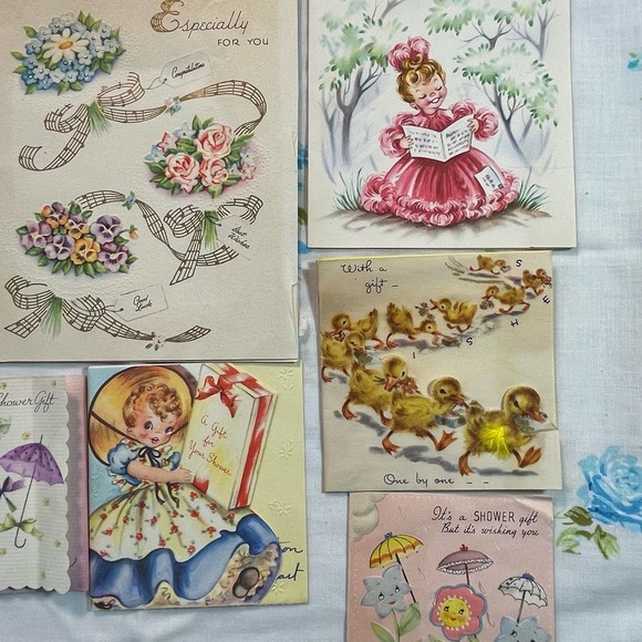 Lot of Kitsch Shower Cards and Wedding Cards - Picture 3 of 13